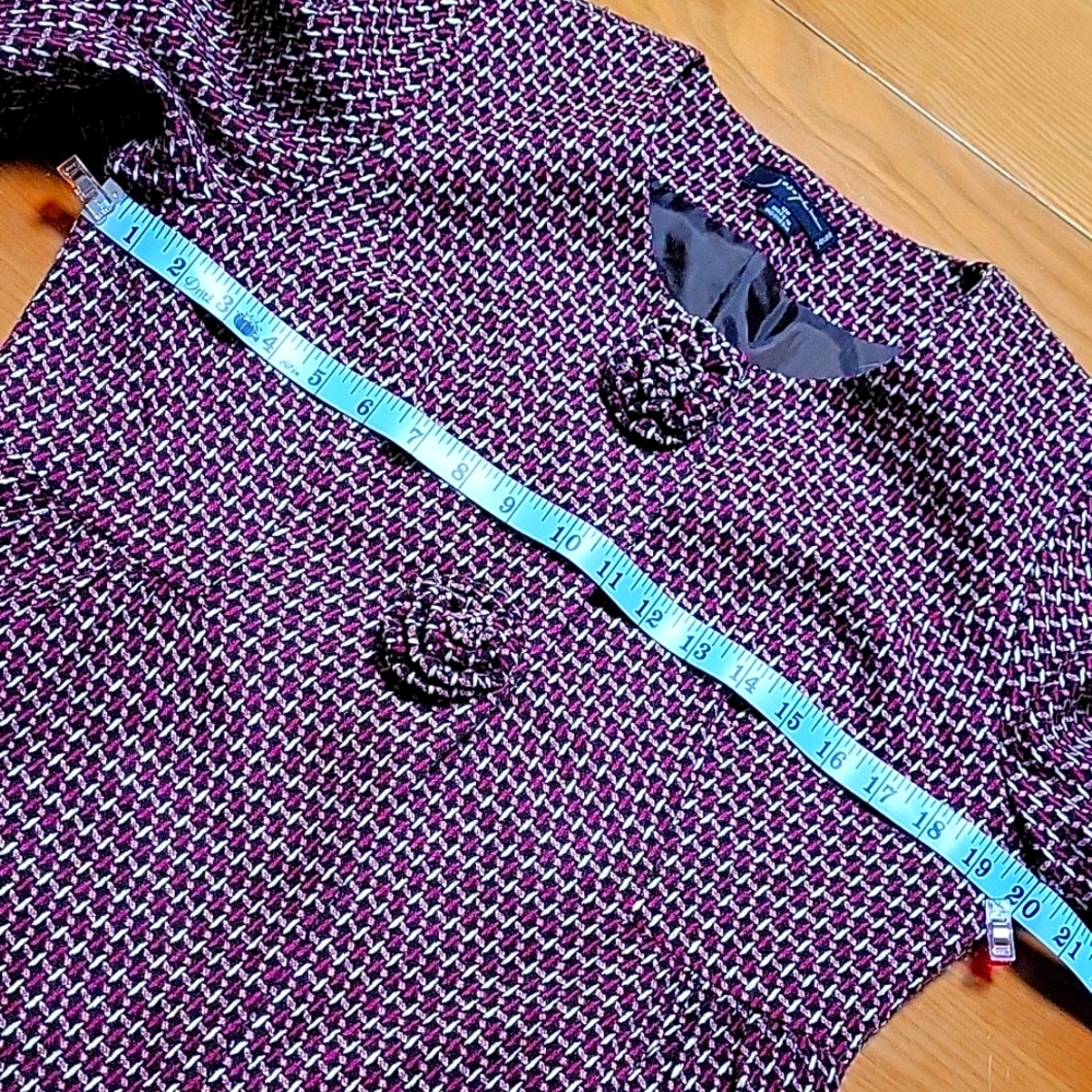 Feminine Tweed Blazer - Picture 8 of 10